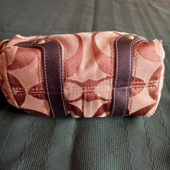 Coach Signature Handbag - Picture 7 of 9